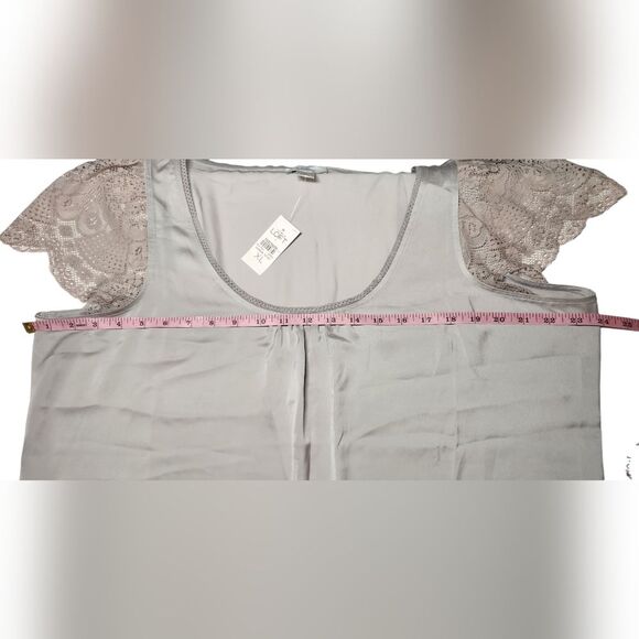 LOFT Blouse Top Satin Lace Short Cap Sleeve Gray Silver Pleated Flowy XL NEW - Picture 8 of 11